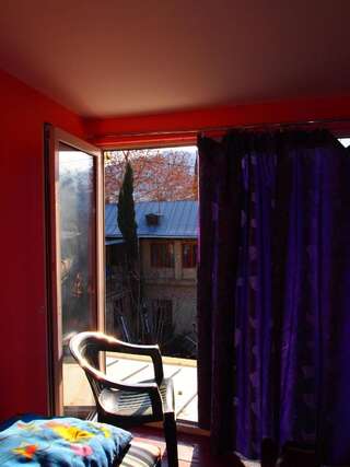 Гостевой дом Green Stairs Guest house Тбилиси Двухместный номер с 2 отдельными кроватями-9
