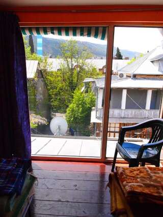 Гостевой дом Green Stairs Guest house Тбилиси Двухместный номер с 2 отдельными кроватями-5