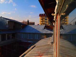 Гостевой дом Green Stairs Guest house Тбилиси Двухместный номер с 2 отдельными кроватями-19