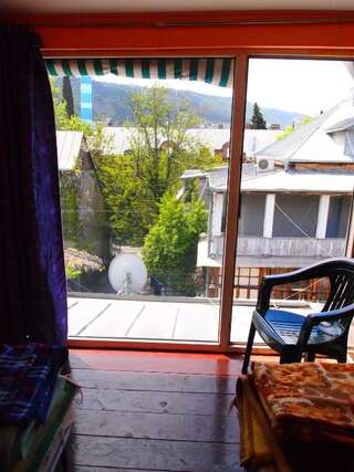Гостевой дом Green Stairs Guest house Тбилиси Двухместный номер с 2 отдельными кроватями-24