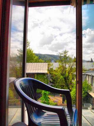 Гостевой дом Green Stairs Guest house Тбилиси Двухместный номер с 2 отдельными кроватями-7